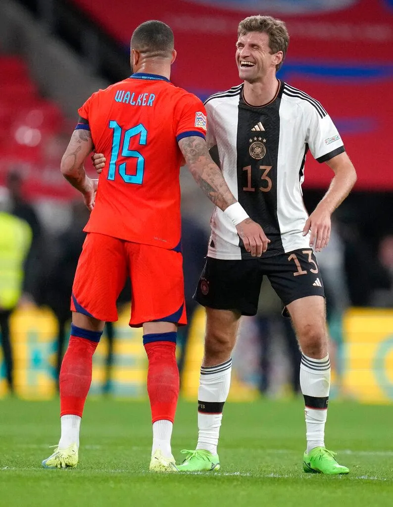 Kyle Walker con Muller