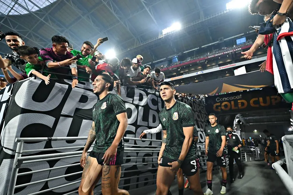 Alan Pulido con la Selección Mexicano