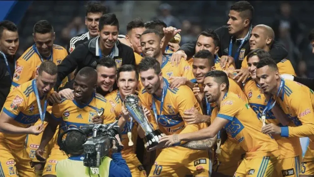 Gignac como campeón de Liga