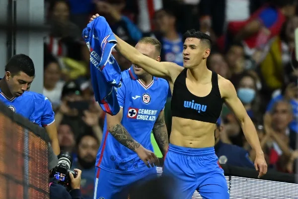 IMAGO7 El polémico festejo de Antuna