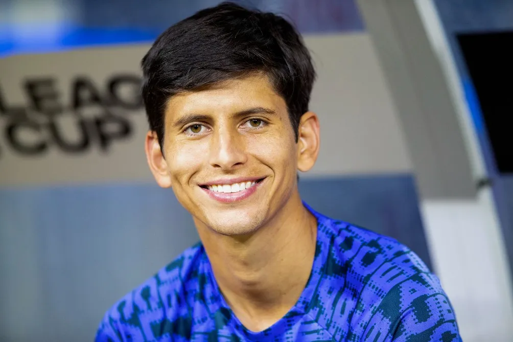 Jürgen Damm fue ovacionado por sus compañeros