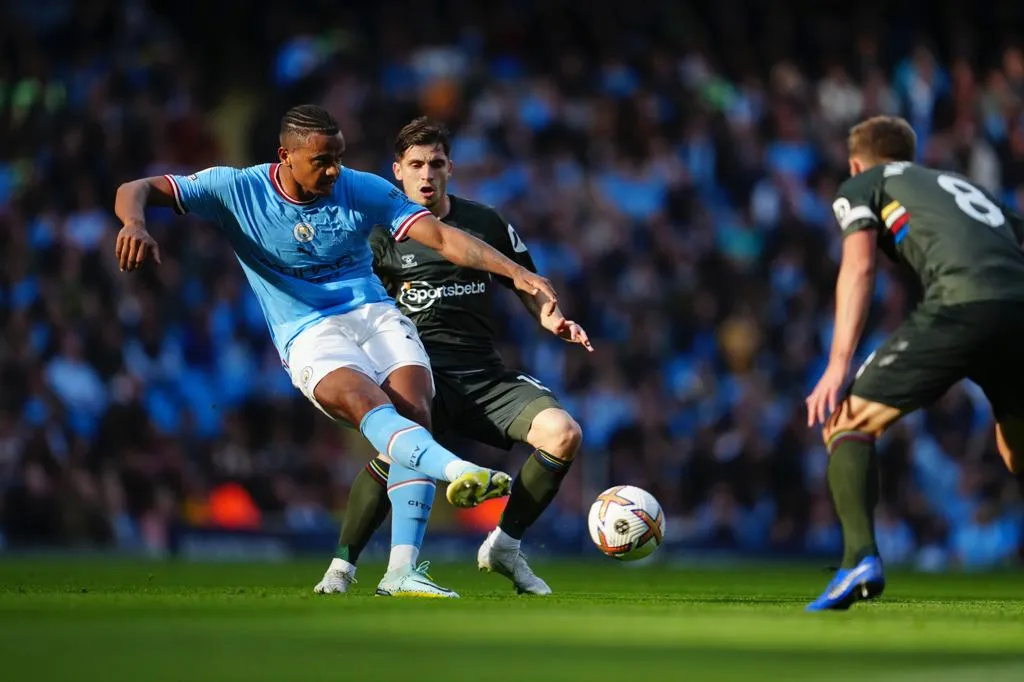 Akanji, defensor central del Manchester City