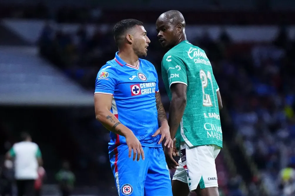 Juan Escobar ingresó de cambio