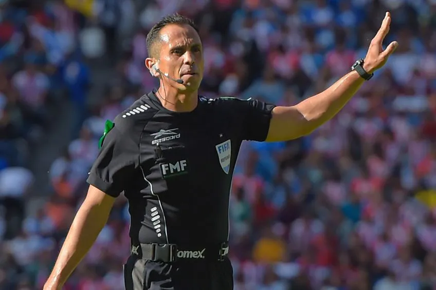 IMAGO7 Luis Enrique Santander durante un partido