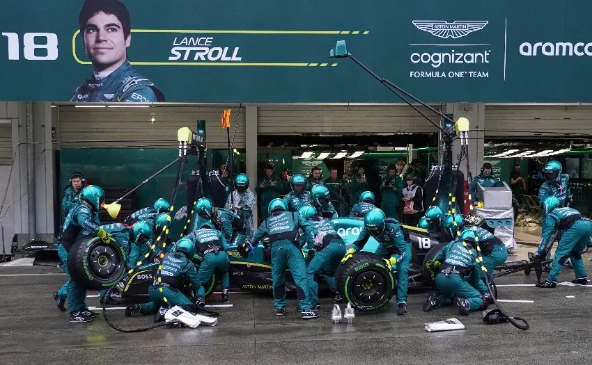 Equipo de Aston Martin en Suzuka