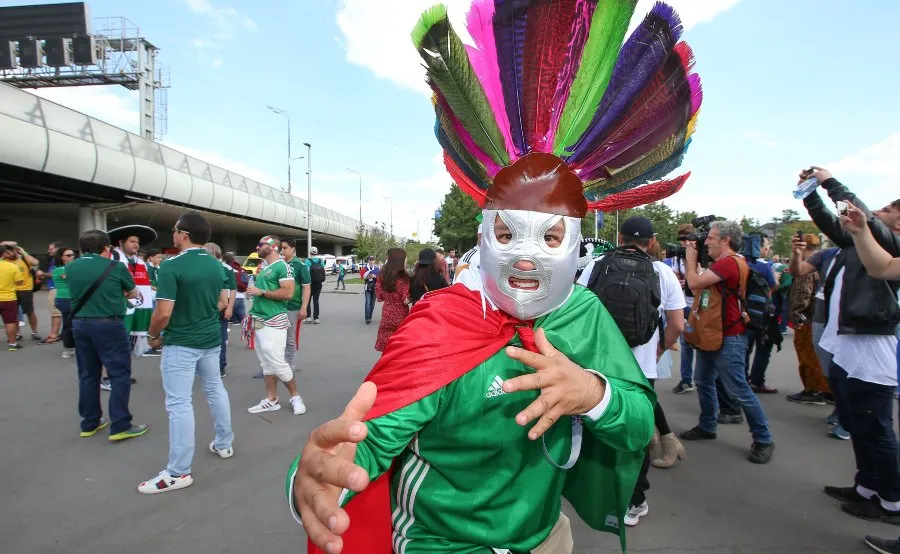 MEXSPORT Aficionado con la máscara del Santo