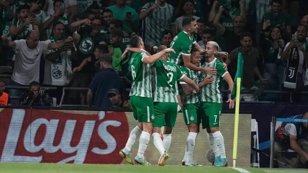 Maccabi festaj su primer triunfo en Champions League