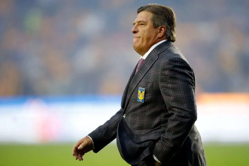 IMAGO7 Miguel Herrera fue abucheado por la afición