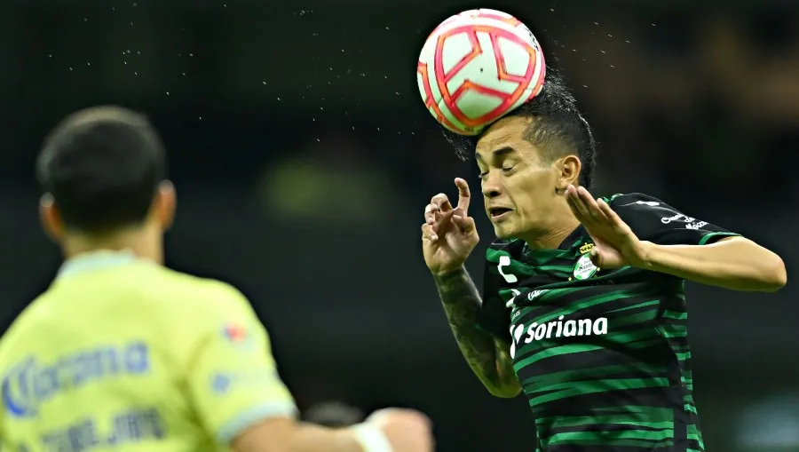 El mediocampista de Santos ante América