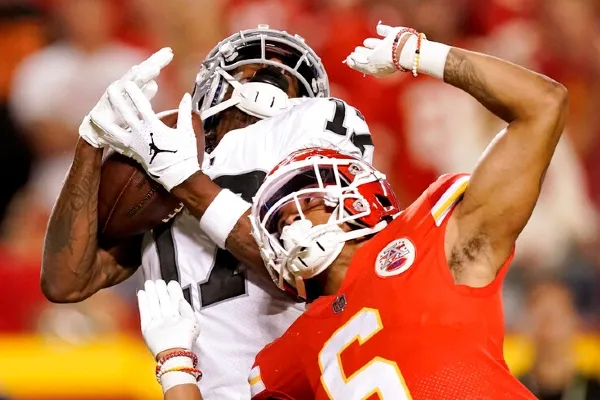 Adams durante atrapada