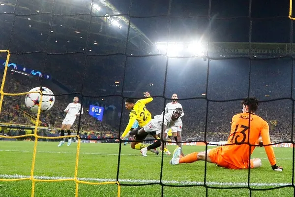 La postal de la anotación del Dortmund