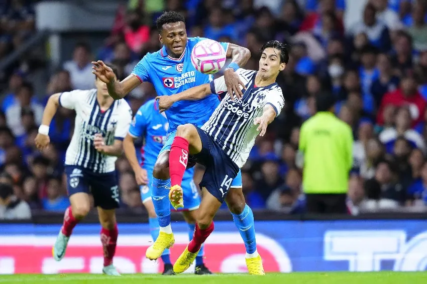 Cruz Azul y Rayados empataron sin goles en la Ida