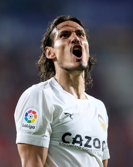 Cavani tras su primer gol