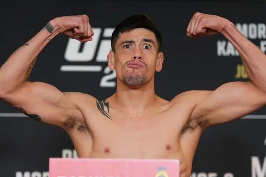 INSTAGRAM: @TheAssassinBaby Brandon Moreno en el pesaje de su pelea