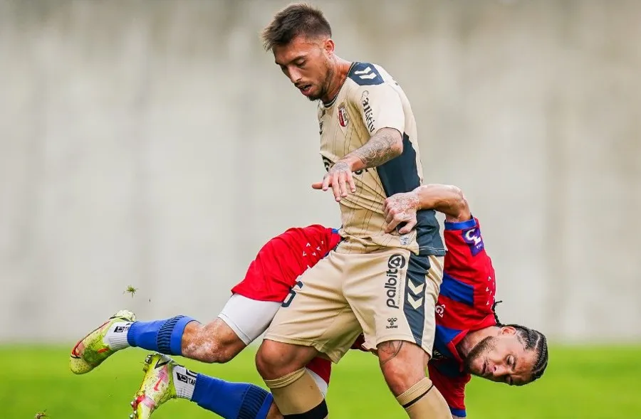 Paulo Oliveira en juego