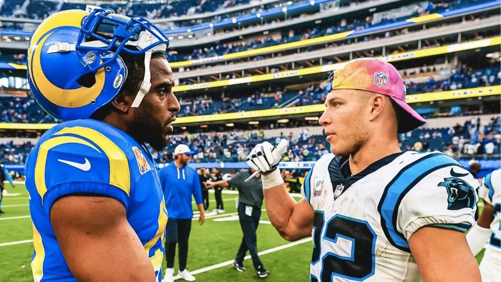 TWITTER: @RamsNFL Los Rams y las Panteras al final del encuentro