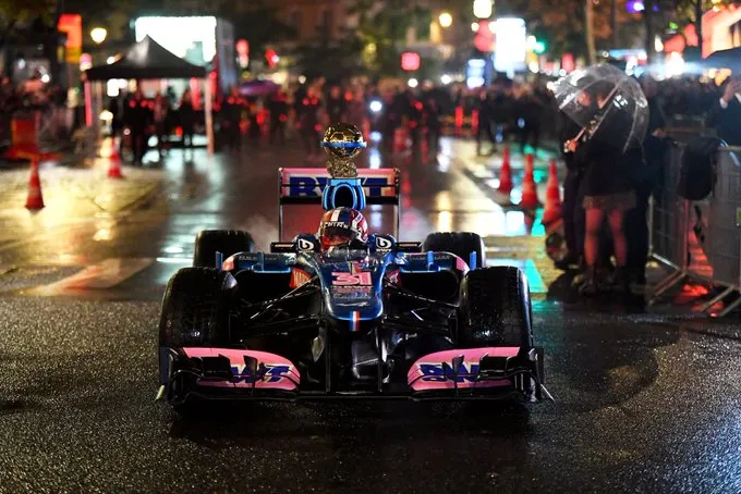 Esteban Ocon en su Alpine