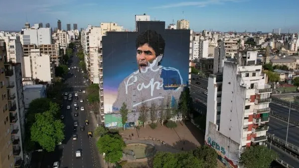 Mural en homenaje a Maradona