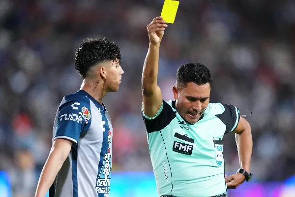El de Tuzos recibieron la tarjeta amarilla