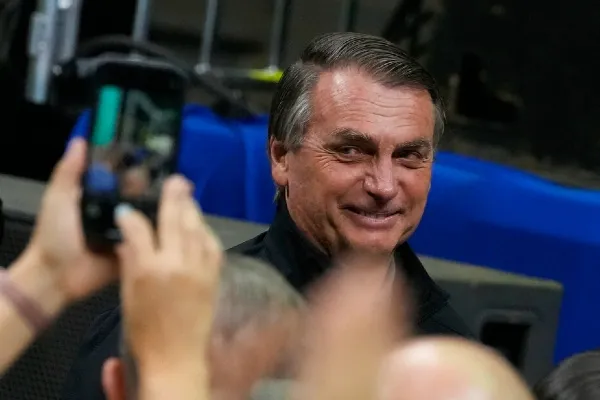 Se enfrenta al candidato de centro izquierda Lula da Silva