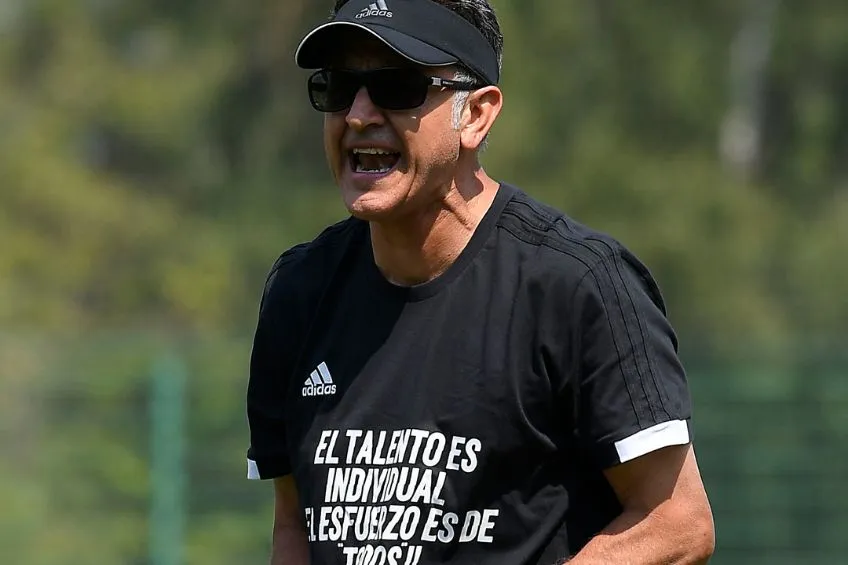 IMAGO7 Juan Carlos Osorio entrenando a México