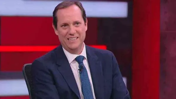 Paco Villa, narrador y periodista deportivo