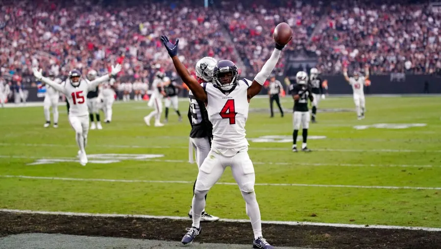 Phillip Dorsett celebra anotación