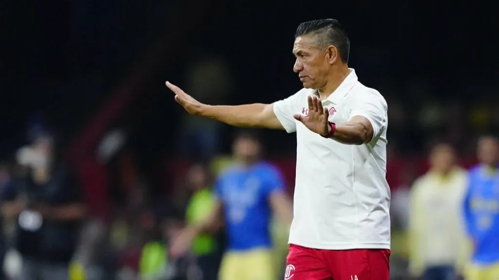 IMAGO7 Nacho Ambriz en el Estadio Azteca