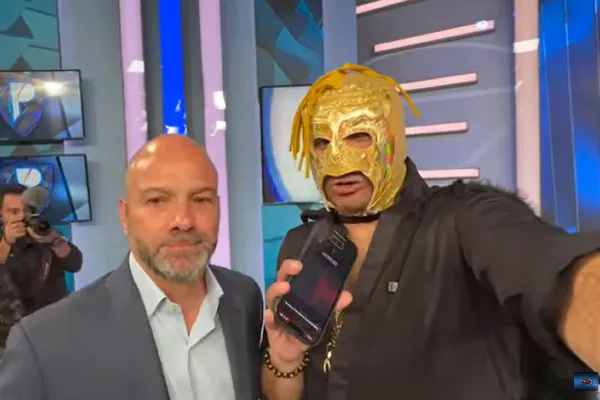 También platicó con el Doctor García