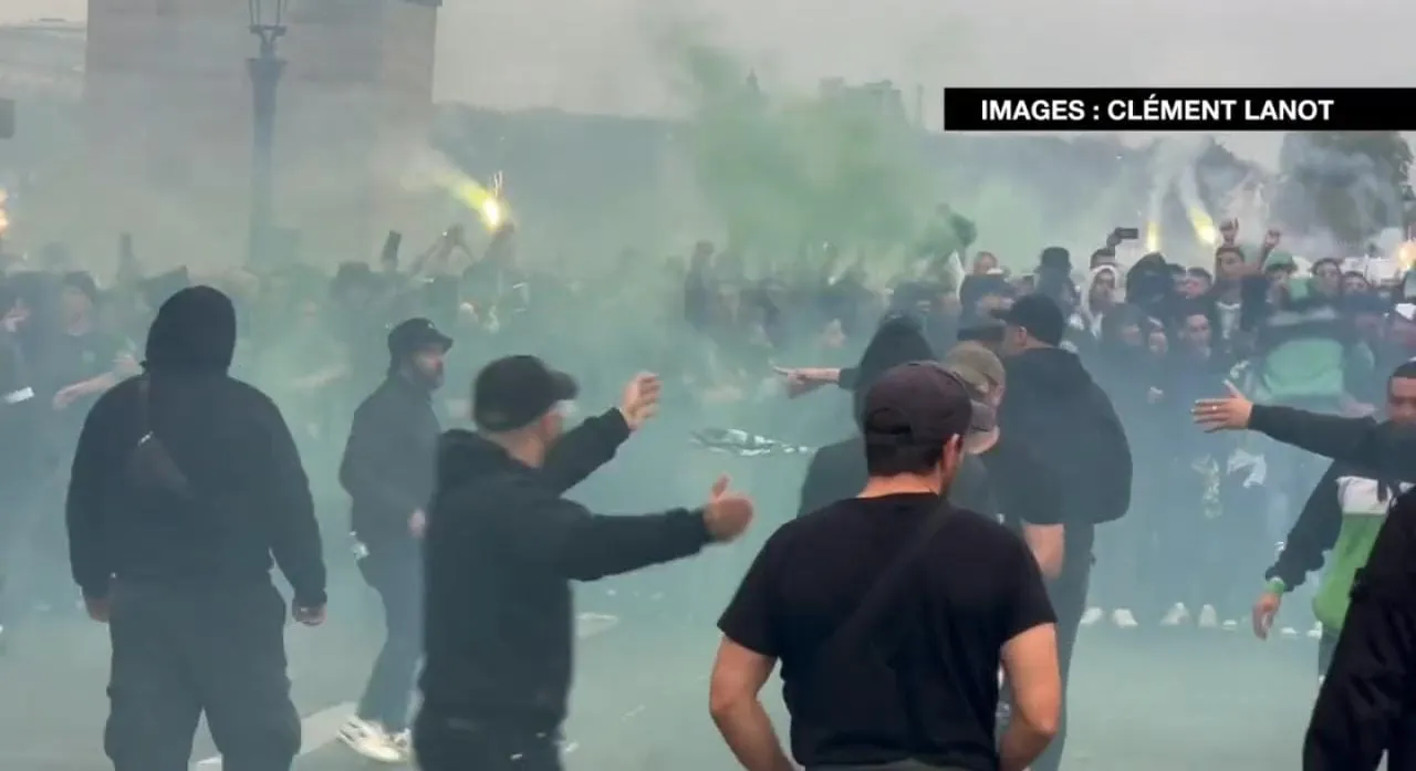 ESPECIAL Ultras del Macabí Haifa se hicieron presente en los Campos Elíseos