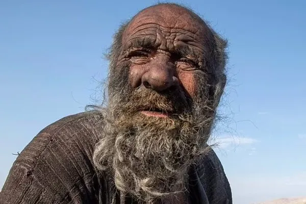 ESPECIAL Pasó más de 50 años sin bañarse