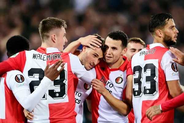 TWITTER @EuropaLeague Santiago Giménez con Feyenoord