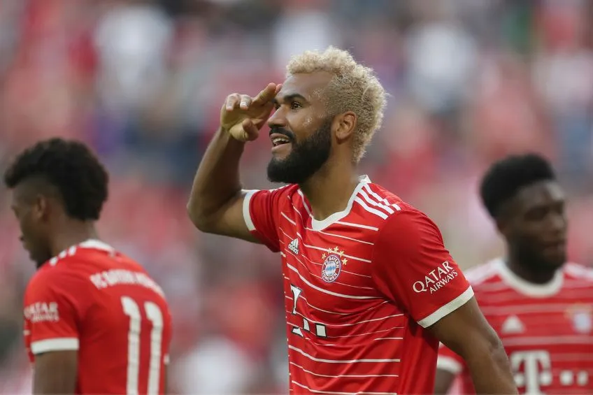 AP Choupo-Moting festejando un gol