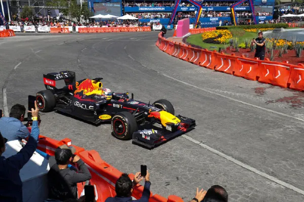 Pérez en las calles de México