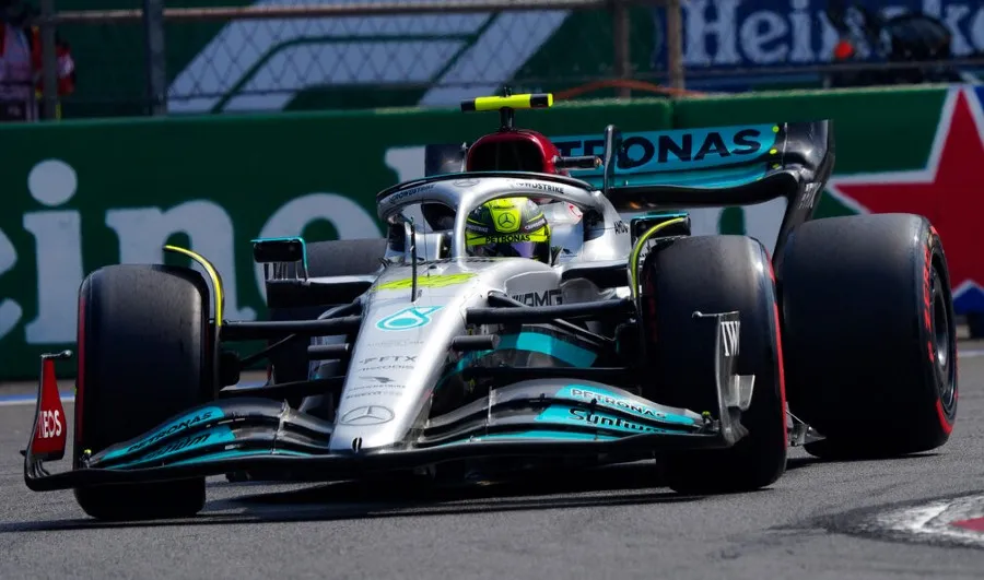 Lewis Hamilton rodando en el AHR