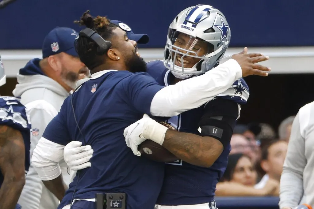AP Micah Parsons durante un partido de los Cowboys