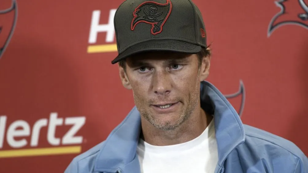 AP Brady en conferencia de prensa