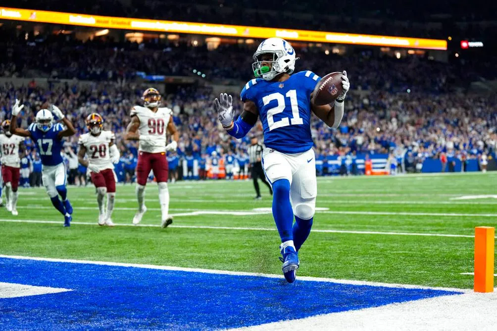 AP Nyheim Himes jugará en los Bills