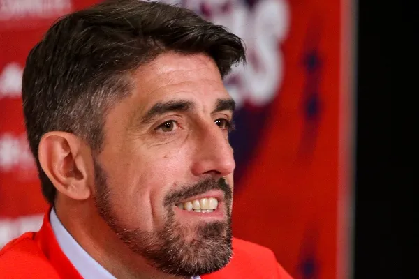 El DT durante su presentación oficial