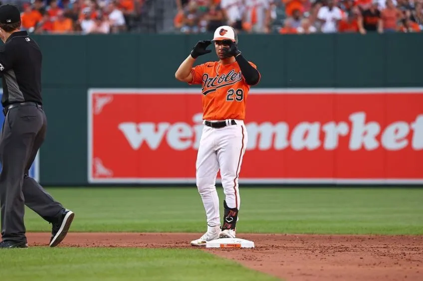 INSTAGRAM: @RamonUriasX Ramón Urías durante un juego de los Orioles de Baltimore