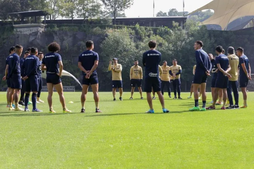 Rafa Puente Jr. en su primer entrenamiento con Pumas