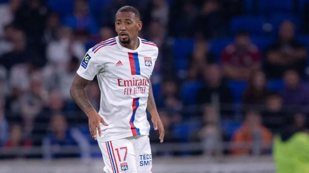 Boateng en partido con el Lyon