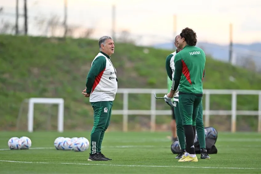 Gerardo Martino durante un entrenamiento de la Selección Mexicana