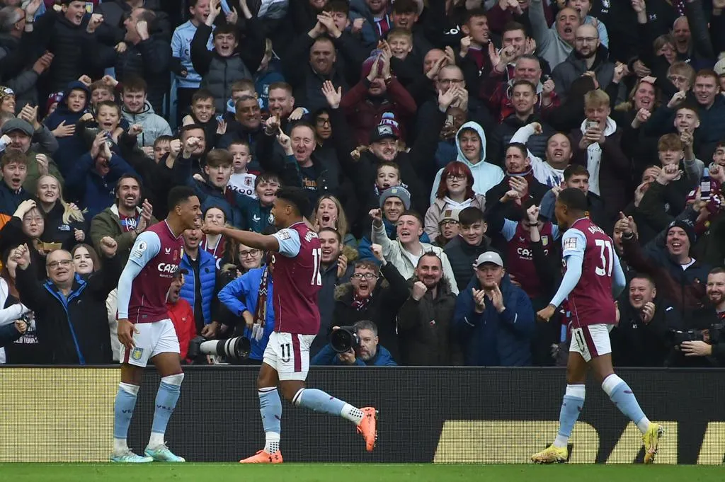 Leon Bailey tras anotar