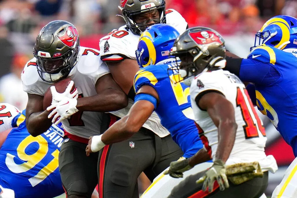 Rams y Bucs dieron un juego de defensivas