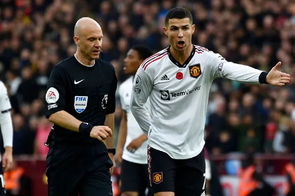 Cristiano fue amonestado por la jugada