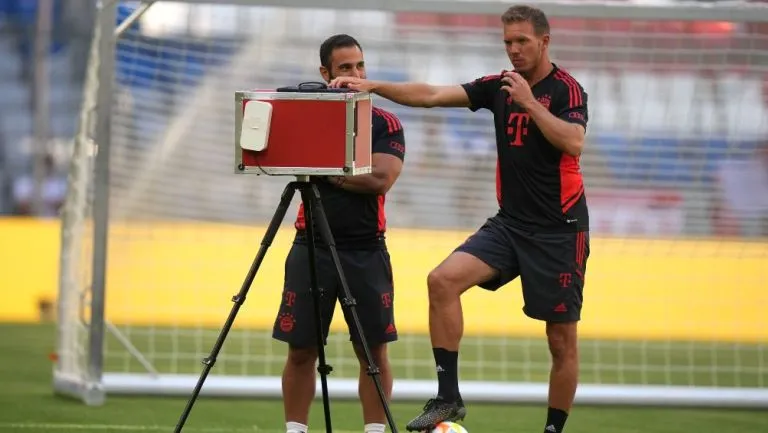 Julian Nagelsmann en entrenamiento con el Bayern