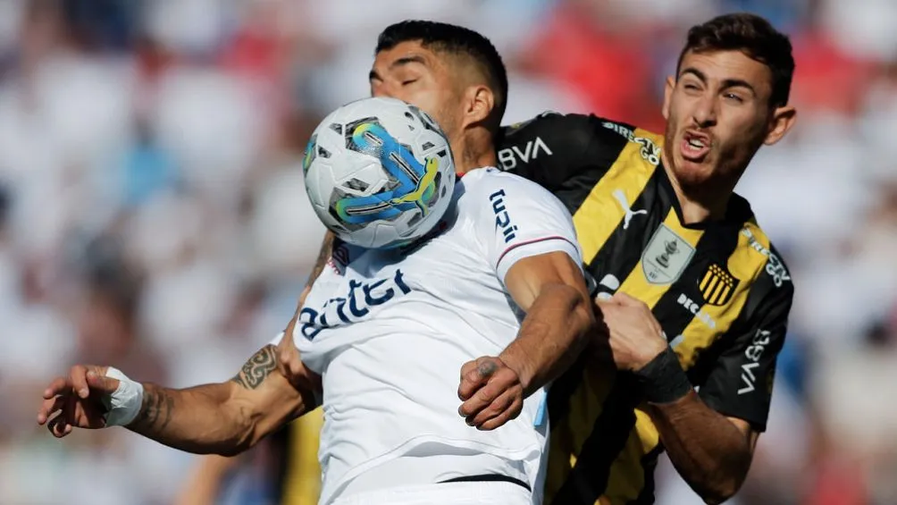 AP Suárez ante Peñarol