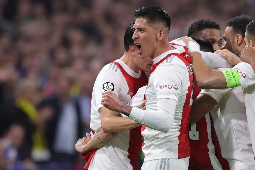 MEXSPORT Edson Álvarez festejando un gol