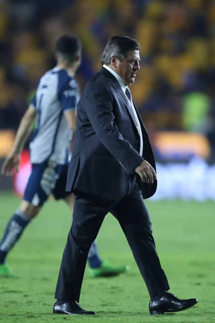 Piojo Herrera en un partido de Tigres